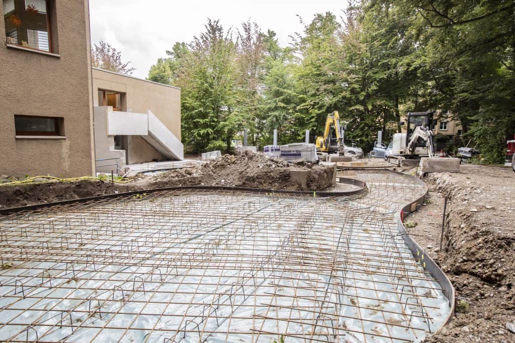 Betonage für einen Garten Vorplatz