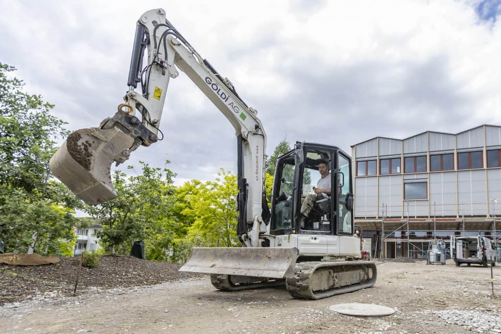 Bagger Gartenbau, Neubau